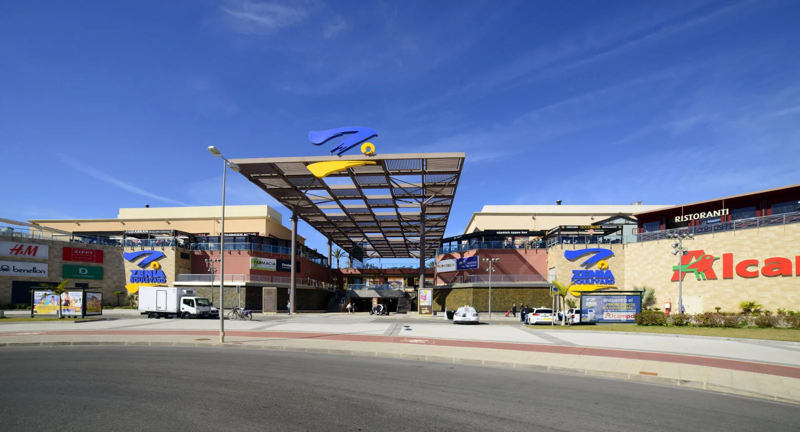 ZONA TURÍSTICA DE LA ZENIA - CENTRO COMERCIAL