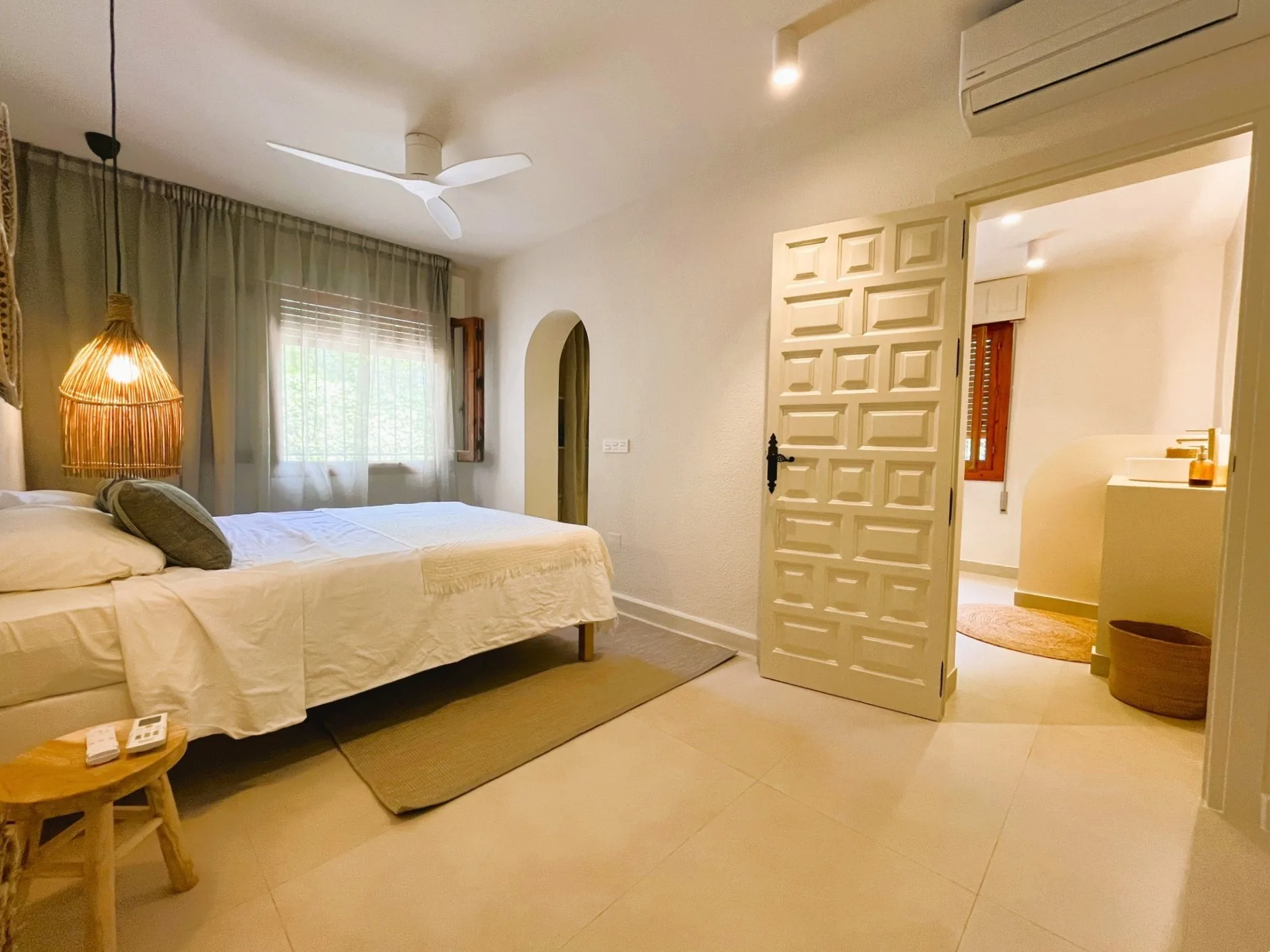 MORENO.SCHMIDT.CAMPOAMOR.A.10.017-21