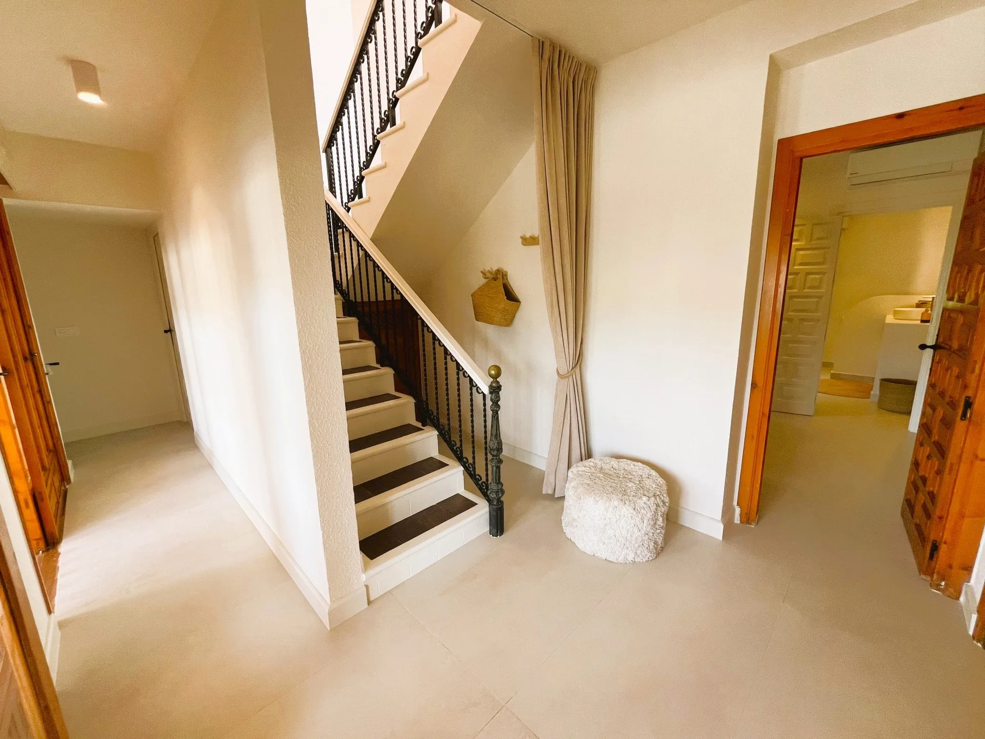 MORENO.SCHMIDT.CAMPOAMOR.A.10.030-21