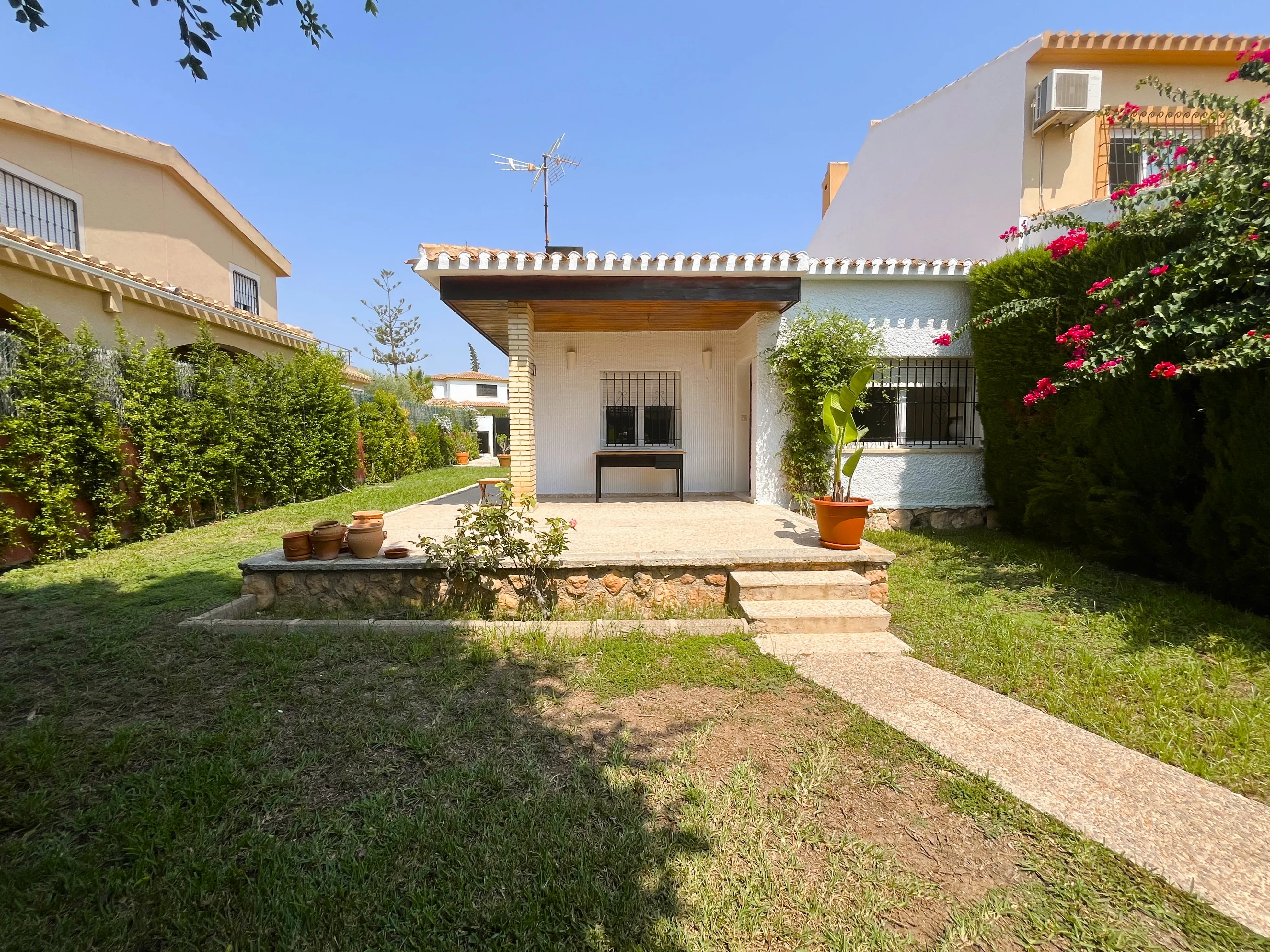 MORENO.SCHMIDT.CAMPOAMOR.M.134.001-21