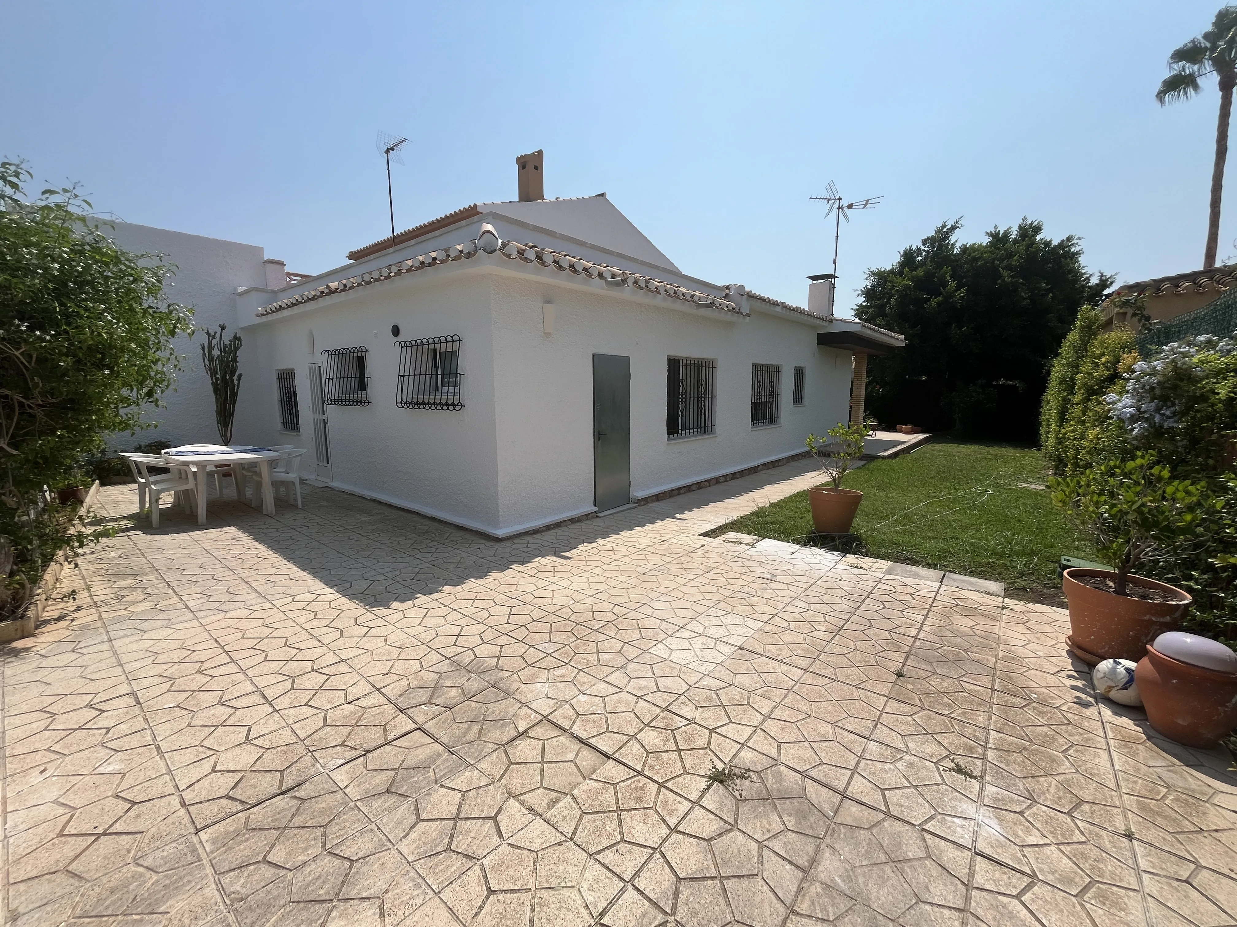 MORENO.SCHMIDT.CAMPOAMOR.M.134.021-20