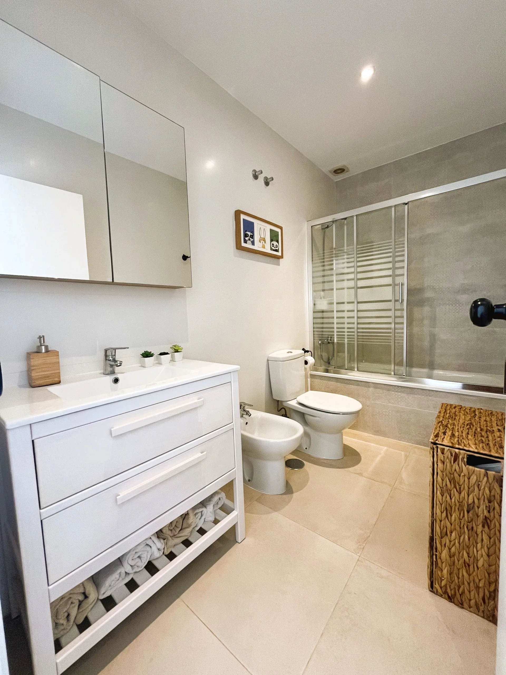 MORENO.SCHMIDT.CAMPOAMOR.M.156.017-24